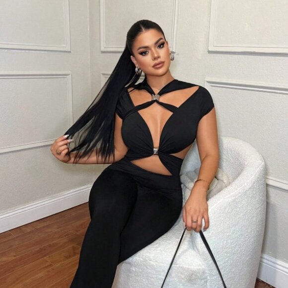 Femme Fatale Janae Cutout Party Unitard Jumpsuit - Picture 2 of 8